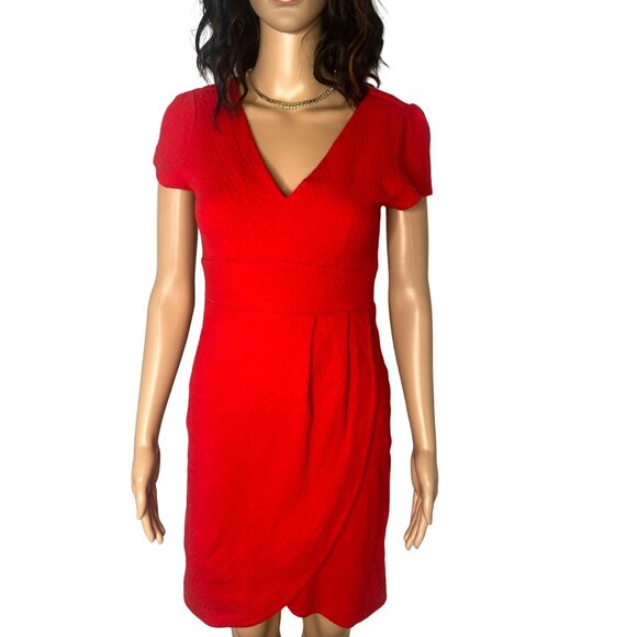 Anthropologie Maeve Short Sleeve V Neck Tulip Hem Sheath Dress Red Size Small - Picture 1 of 7